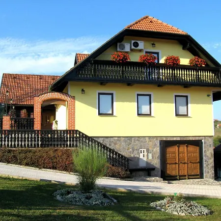 Jozetov Gric - Farm